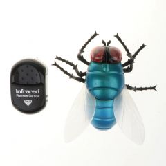 Infrared Remote Control Fly RC Animal Toy Prank Reptile Insects Joke Scary Trick Prank Bugs