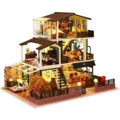 DIY Wooden Romantic Doll House Handmade Assembly European House Mini House Model Toy Decoration